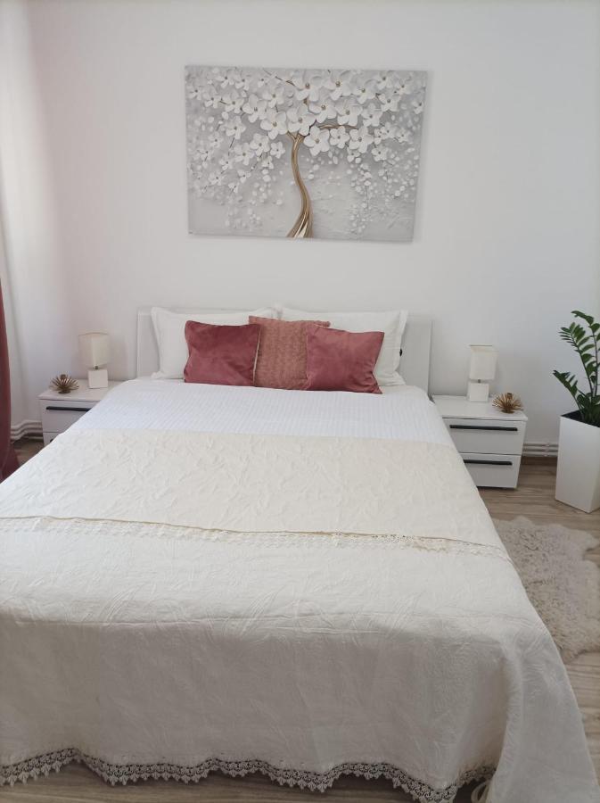 Soft Apartments Galati  Exterior photo